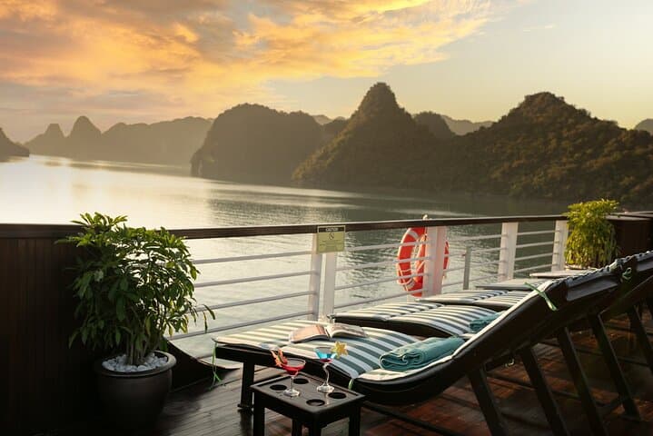 Halong Bay 2-Day Modern Cruise: Overnight Silversea Experience photo 6