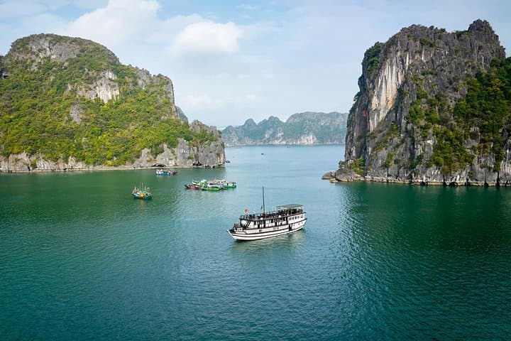 Bai Tu Long Bay 2-Day Boutique Cruise from Hanoi — Kayak, Fish & Village Life