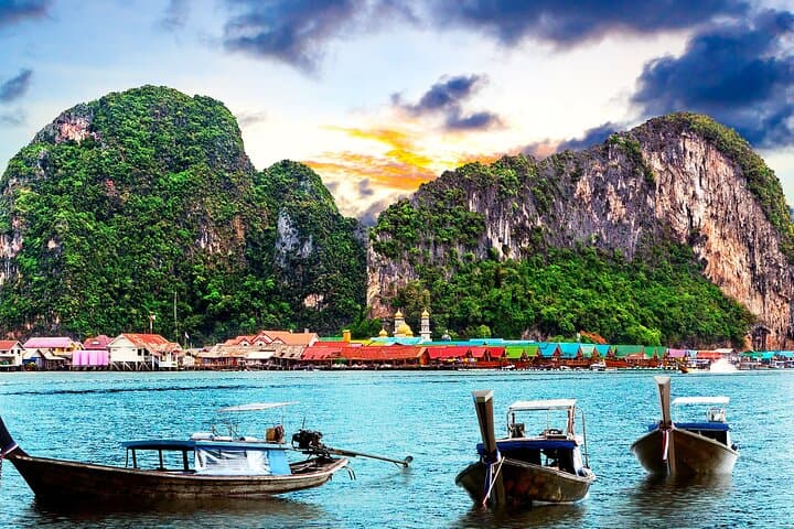 7-Day Bangkok to Phuket Adventure: Grand Palace, Mangroves & Phi Phi Islands photo 6