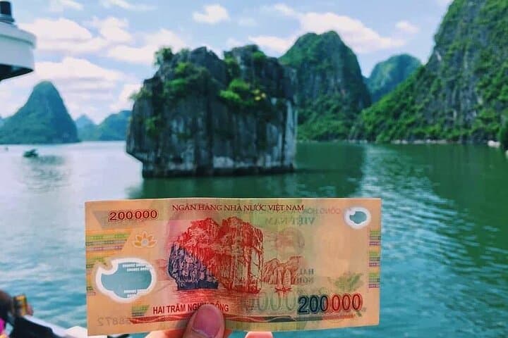 Dragonfly Halong Bay 4-Hour Cruise to Thien Cung Cave from Hanoi photo 2
