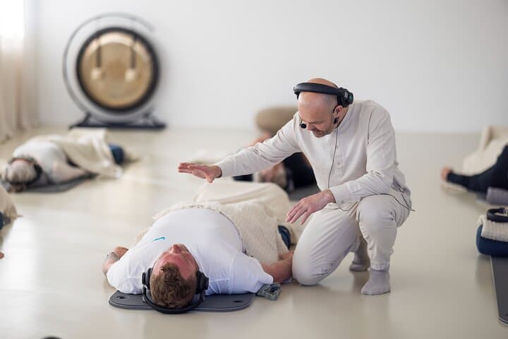 Reykjavík Breathwork and Cold-Plunge with Andri — 1-Hour Transformational Session photo 4
