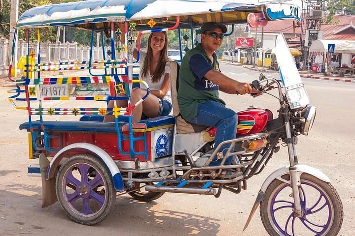 Vientiane Night Tuk‑Tuk Food Tour — Savory Streets & Market Eats