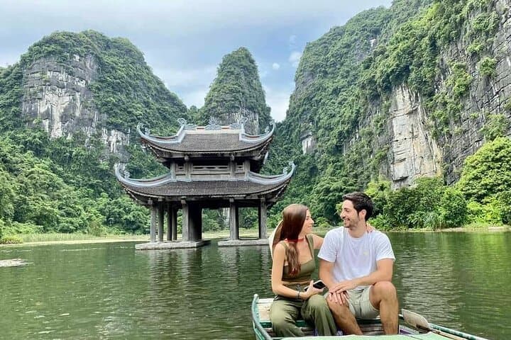 Ninh Binh in a Day: Hoa Lu, Trang An and Mua Cave Discovery