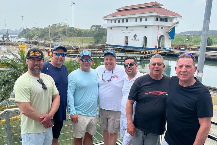 Private Panama City Tour: Miraflores Locks, Casco Viejo, Amador Causeway & 360° Views photo 2