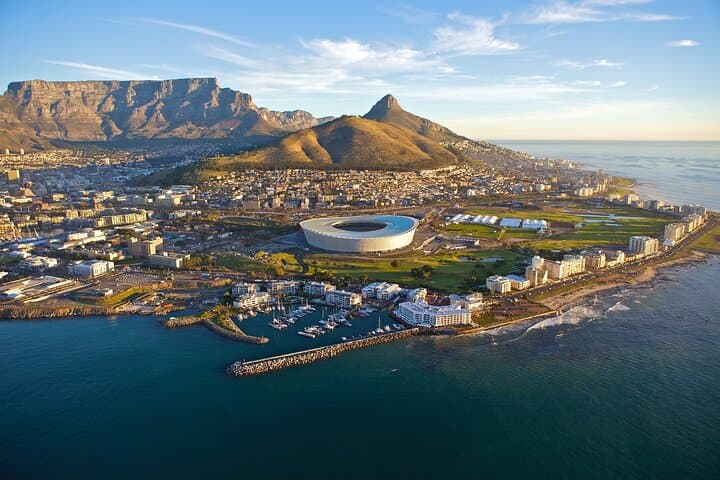 Cape Town in a Day: Table Mountain, Bo-Kaap & Camps Bay Shared City Tour