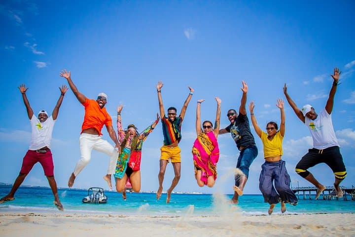 4-Day Zanzibar Luxury Package: Stone Town, Prison Island & Safari Blue photo 1