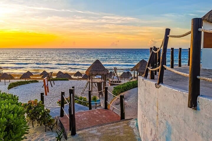 Cancun Private Airport Transfer with 1-Hour Hotel Zone Highlights photo 4