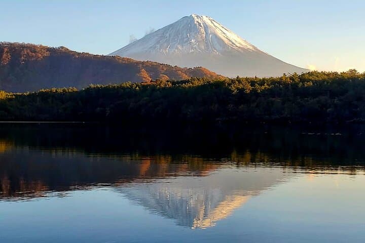 Mount Fuji Five Lakes Private Tour: Best Views, Lakes & Cultural Stops photo 5