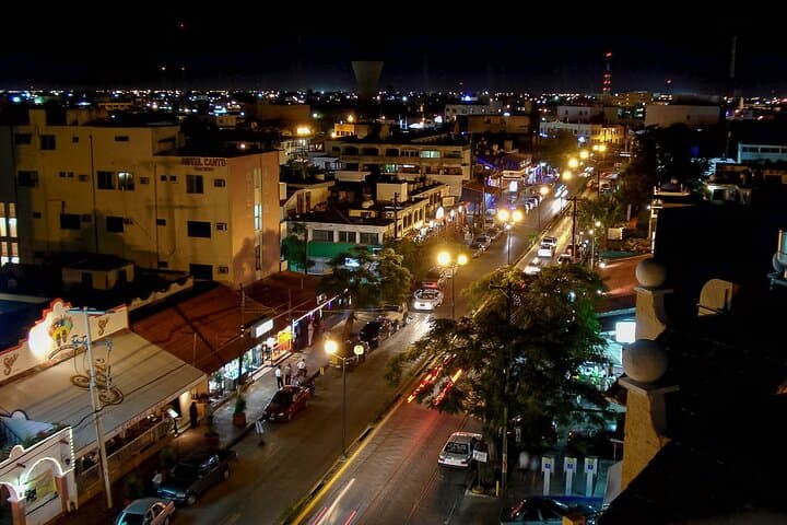 Cancún After Dark: Private Night Drive Through the Hotel Zone and Downtown photo 3
