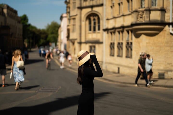 Inside Oxford: Private Alumni-Led Walking Tour of University Landmarks photo 3