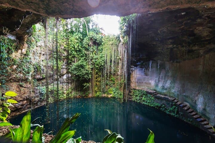 Private Day Trip from Cancún to Chichén Itzá, Ik Kil Cenote & Valladolid photo 3