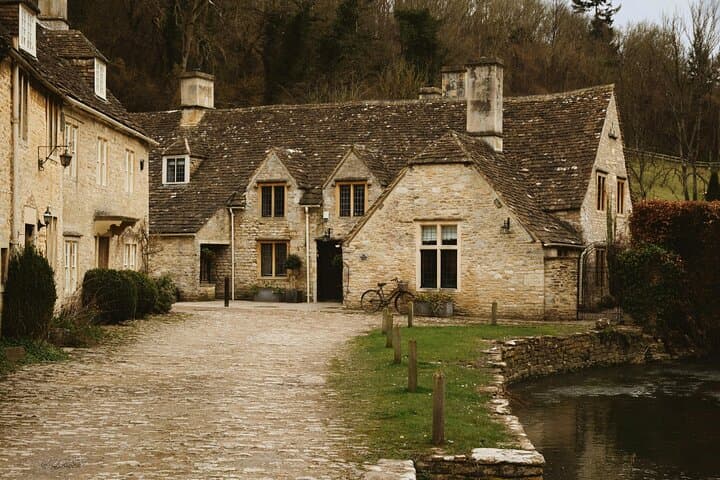 Full-Day Cotswolds Tour from London — Burford, Bibury & Bourton-on-the-Water photo 3