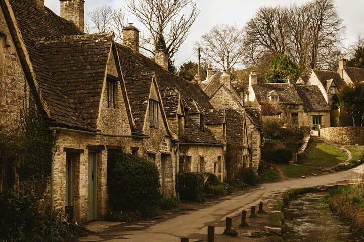 Full-Day Cotswolds Tour from London — Burford, Bibury & Bourton-on-the-Water photo 5