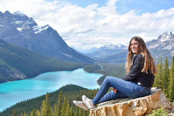 Rockies Summer Explorer: 4-Day Vancouver to Banff Mountain Tour