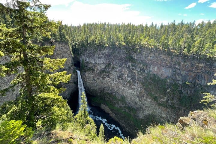Rockies Summer Explorer: 4-Day Vancouver to Banff Mountain Tour photo 3