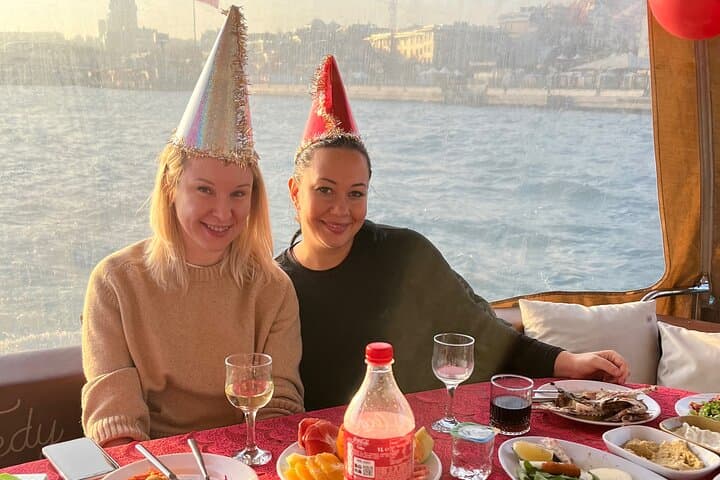 Private Bosphorus Yacht Sunset Cruise with Music, Wine & Snacks — Istanbul