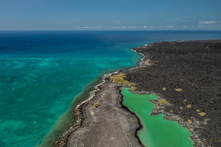 Exploring Kona Coast: Lava Fields, Scenic Views, and Pacific Beaches photo 3
