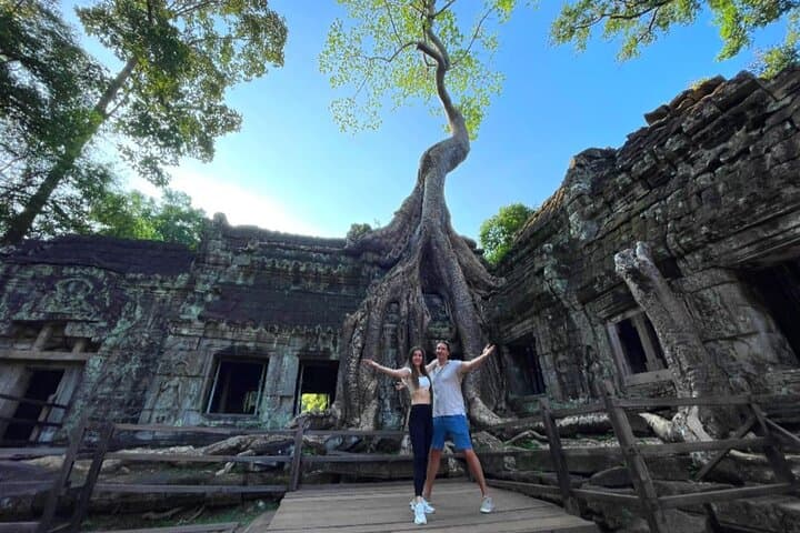 Six-Day Cambodia Highlights: Angkor Sunrise to Phnom Penh Historical Tour photo 1