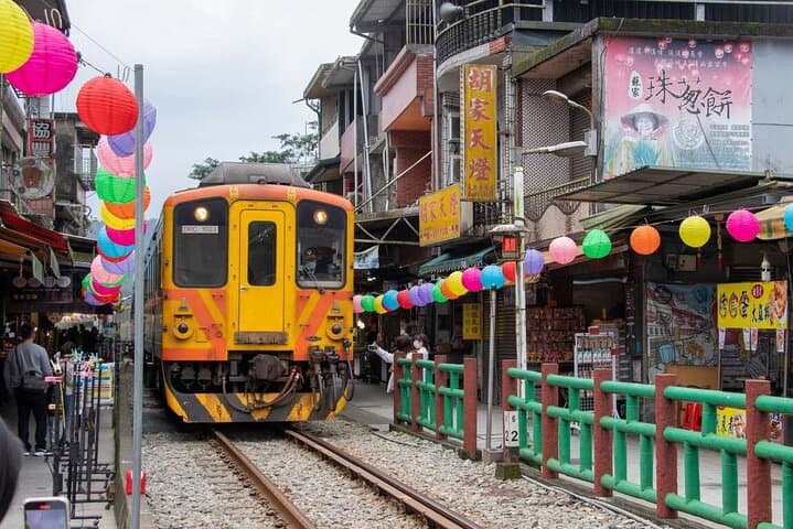 Jiufen Shifen Keelung Day Trip from Taipei — Lanterns, Waterfalls & Coastal Views photo 4