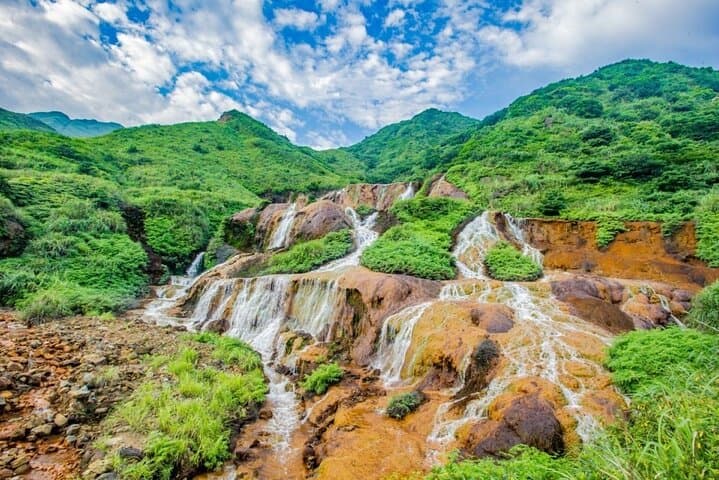 Jiufen Shifen Keelung Day Trip from Taipei — Lanterns, Waterfalls & Coastal Views photo 5