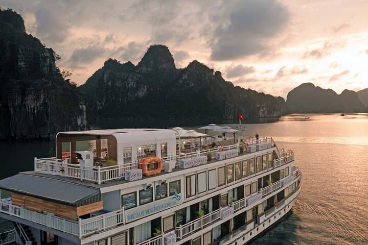 Boutique Ha Long Bay Cruise: 2-Day Arcady Journey from Hanoi photo 3