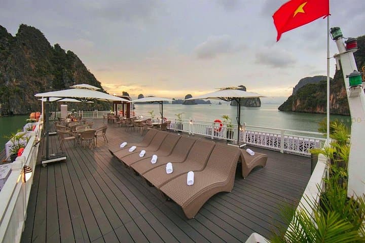 Boutique Ha Long Bay Cruise: 2-Day Arcady Journey from Hanoi photo 5