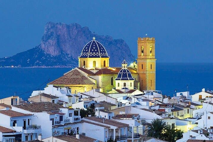 Costa Blanca Full-Day: Altea, Moraira & Jávea Boat Trip with Snorkel and Mediterranean Lunch