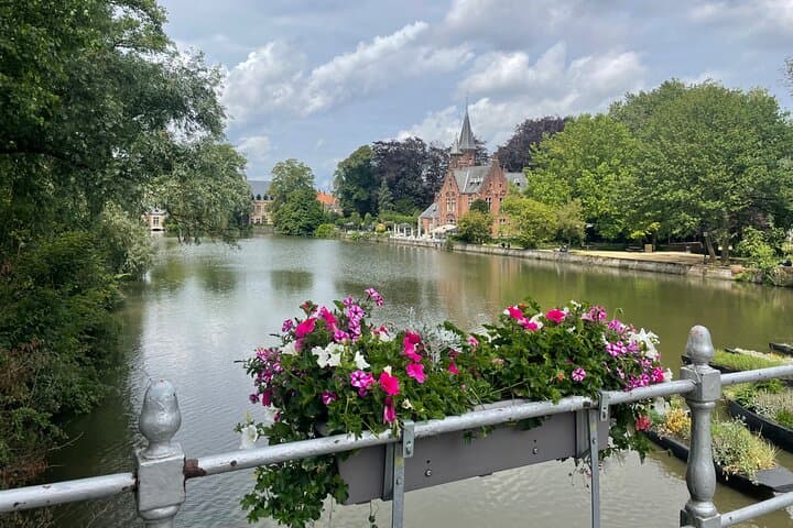 Day Trip from Paris to Bruges: Self-Guided Medieval City Escape
