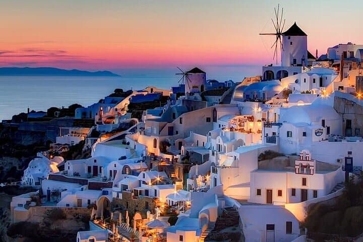 Santorini Private Full-Day Tour: Akrotiri, Oia & Wine Tasting photo 5