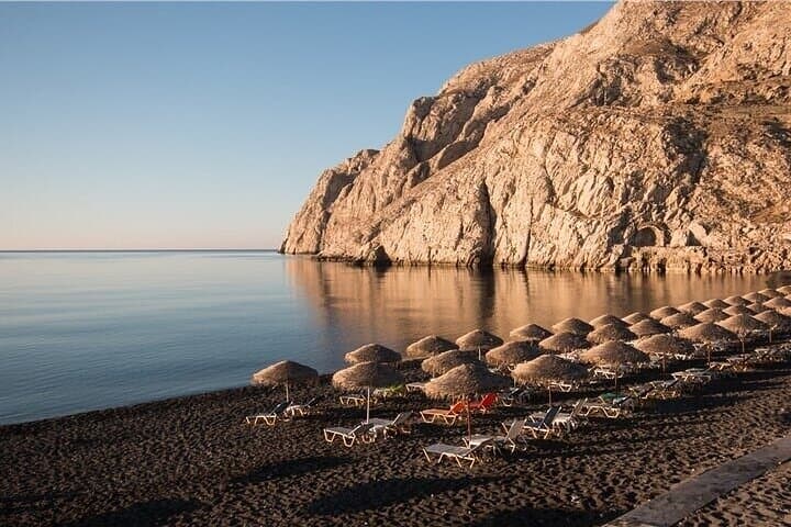 Santorini Private Full-Day Tour: Akrotiri, Oia & Wine Tasting photo 6