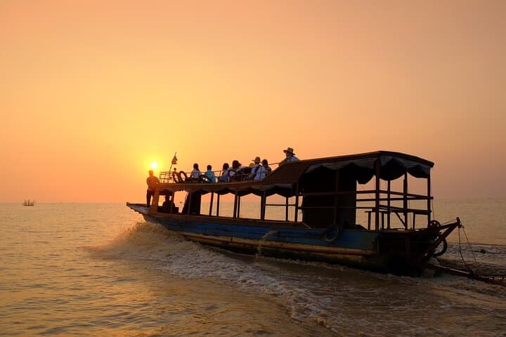 Sunset Boat Tour to Kampong Phluk on Tonlé Sap – Half-Day from Siem Reap photo 4