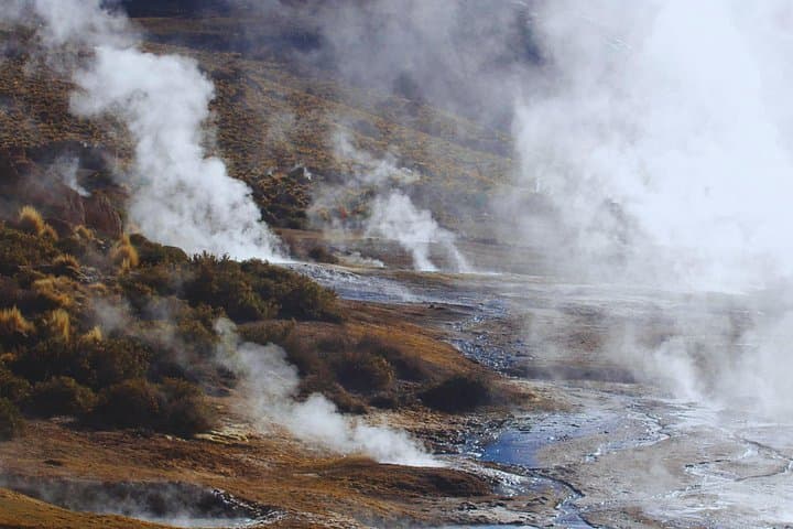 Dawn at El Tatio Geysers: Sunrise Tour with Breakfast & Flamingo Watching photo 2