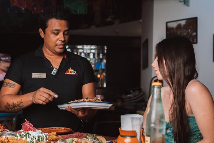 Cancun Unlimited Taco Lunch, Tequila Tasting & Jewelry Shopping Tour photo 3