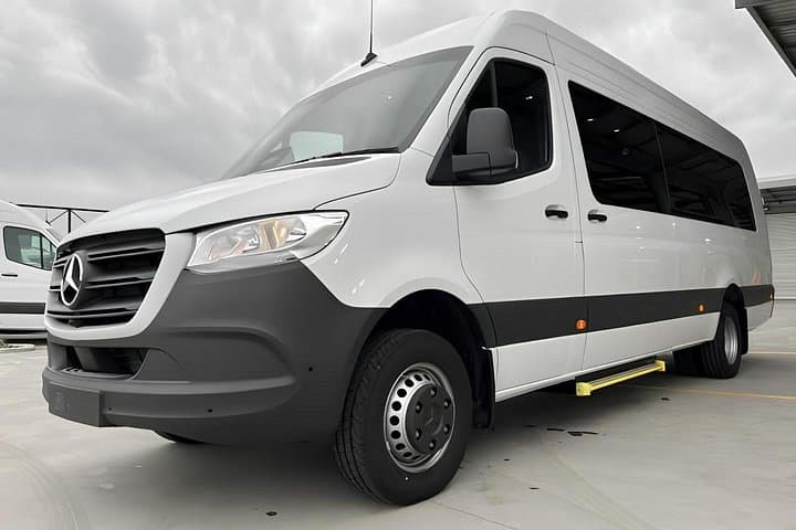 Christchurch Airport Transfer: Private Ride to City Center photo 2