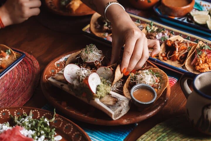 Cancun Unlimited Taco Lunch, Tequila Tasting & Jewelry Shopping Tour photo 4