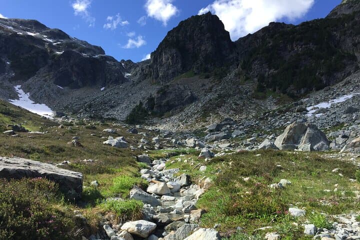 Sea-to-Sky Day Hike from Squamish: Guided Coastal Mountain Trails
