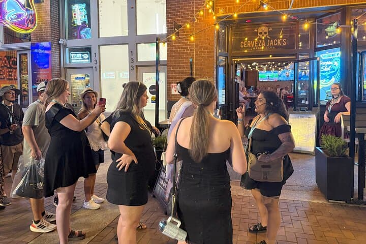 Haunted Nashville Boos and Booze: Downtown Ghost & Bar Walking Tour photo 3