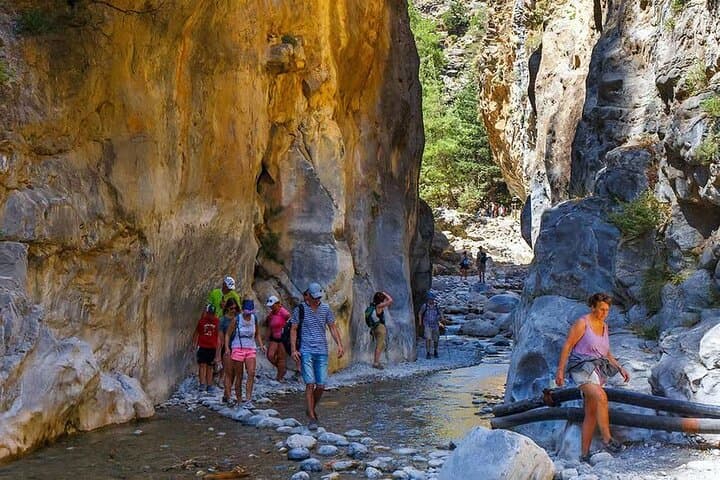 Samaria Gorge Private Full-Day Hike: Omalos to Agia Roumeli photo 3