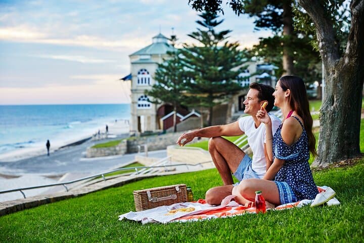 Perth Beaches Sunset Minibus Tour — Cottesloe, Scarborough & City Lights photo 2