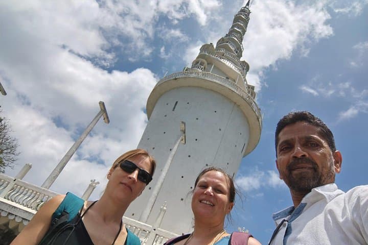 Ambuluwawa Tower & Kandy Day Tour: Culture, Tea Estates & Botanical Gardens photo 1