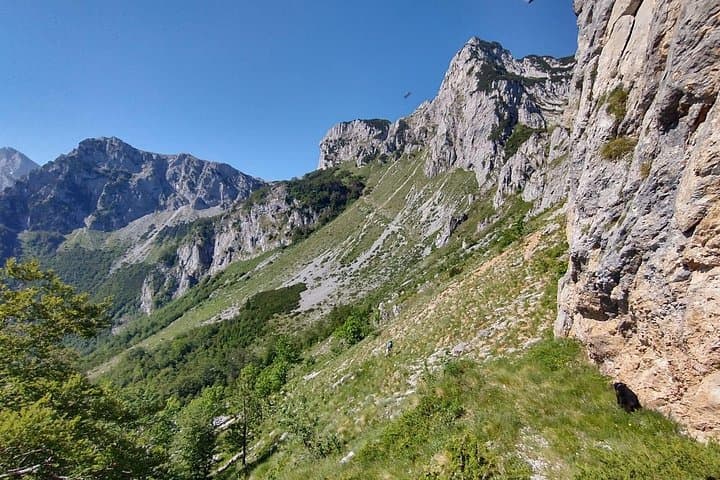Maglić Summit Hike: Day Ascent to Bosnia's Highest Peak from Plužine photo 2