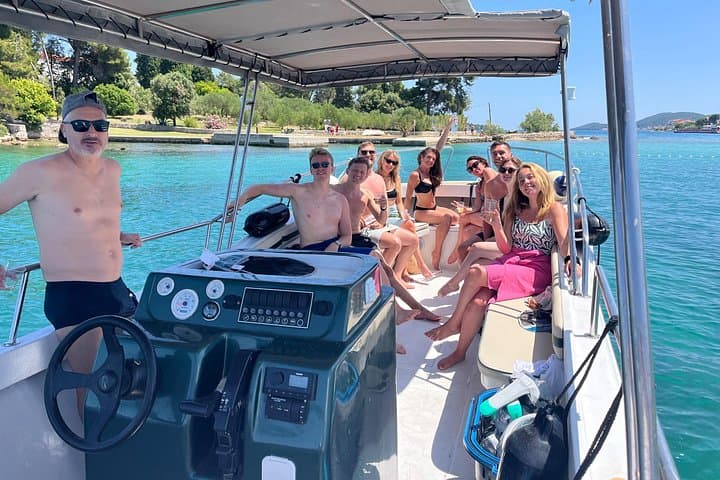 Private Zadar Speedboat Tour — Hidden Bays, Island Villages & Snorkel Stops photo 3