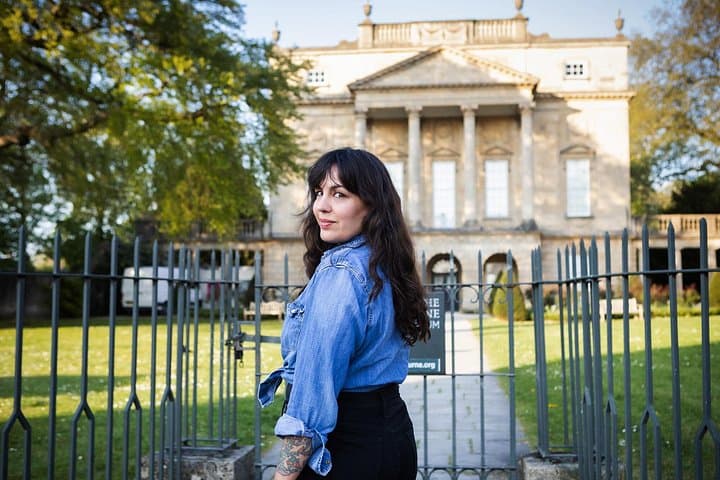 Bath Private Photography Walking Tour — Pulteney Bridge & Bath Abbey Photoshoot photo 3