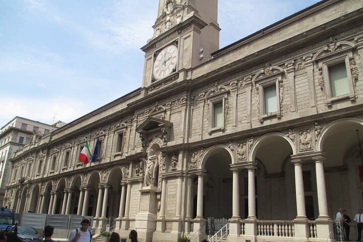 Milan Self-Guided Walking Tour & Scavenger Hunt — Duomo to Sforzesco in 2–3 Hours photo 5