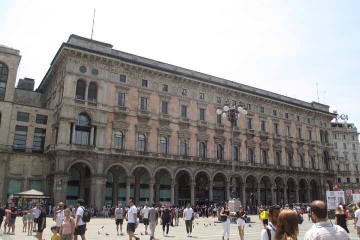 Milan Self-Guided Walking Tour & Scavenger Hunt — Duomo to Sforzesco in 2–3 Hours photo 6