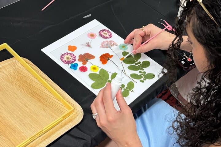 Pressed Flower Workshop in Philadelphia — Create an 8x10 Botanical Frame photo 4