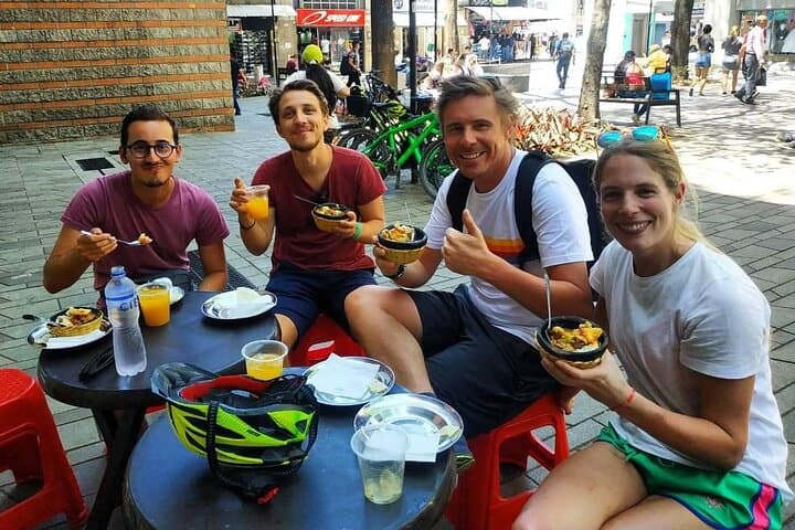 Medellín City Bike Tour: 4-Hour Guided Ride with Snacks & Drinks photo 6