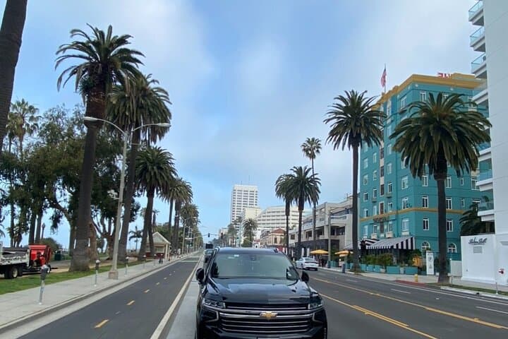 Private Luxury Transfer Between Los Angeles and Las Vegas photo 5