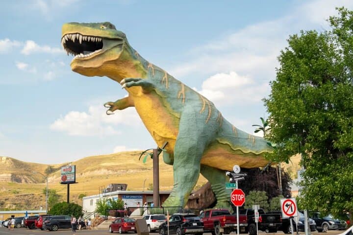 Drumheller Day Trip from Calgary: Royal Tyrrell, Hoodoos & Atlas Coal Mine photo 4