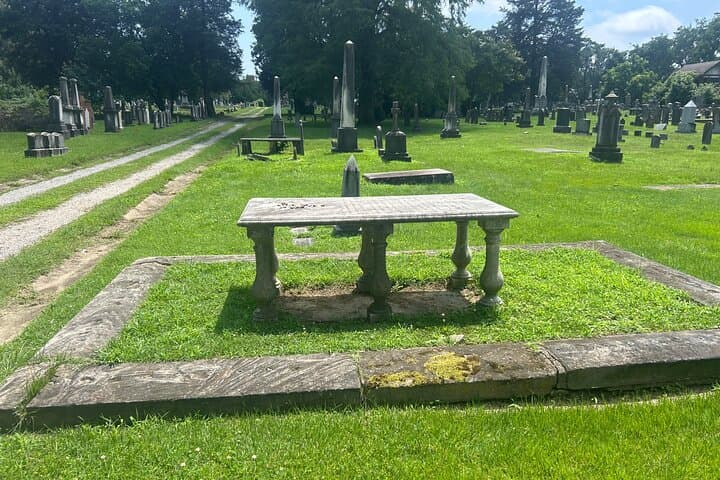 Inside Alexandria’s 13-Cemetery Complex: A Guided Walk Through American Memory photo 2